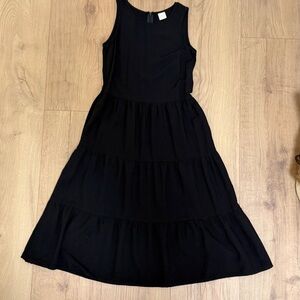 Elegant Black Sleeveless Dress